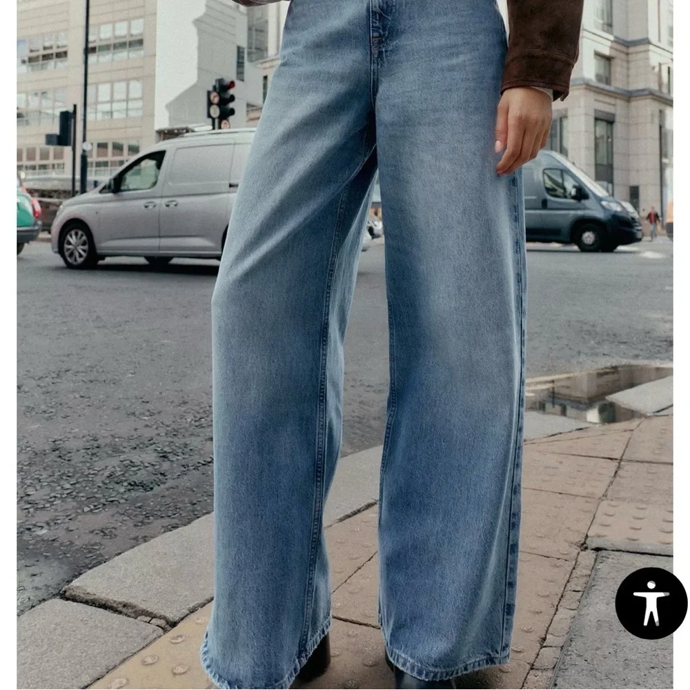 Zara High Waist Wide Leg Size 2 Leg 33 Inseam (Long) Medium Wash Faded Jeans - Picture 8 of 10